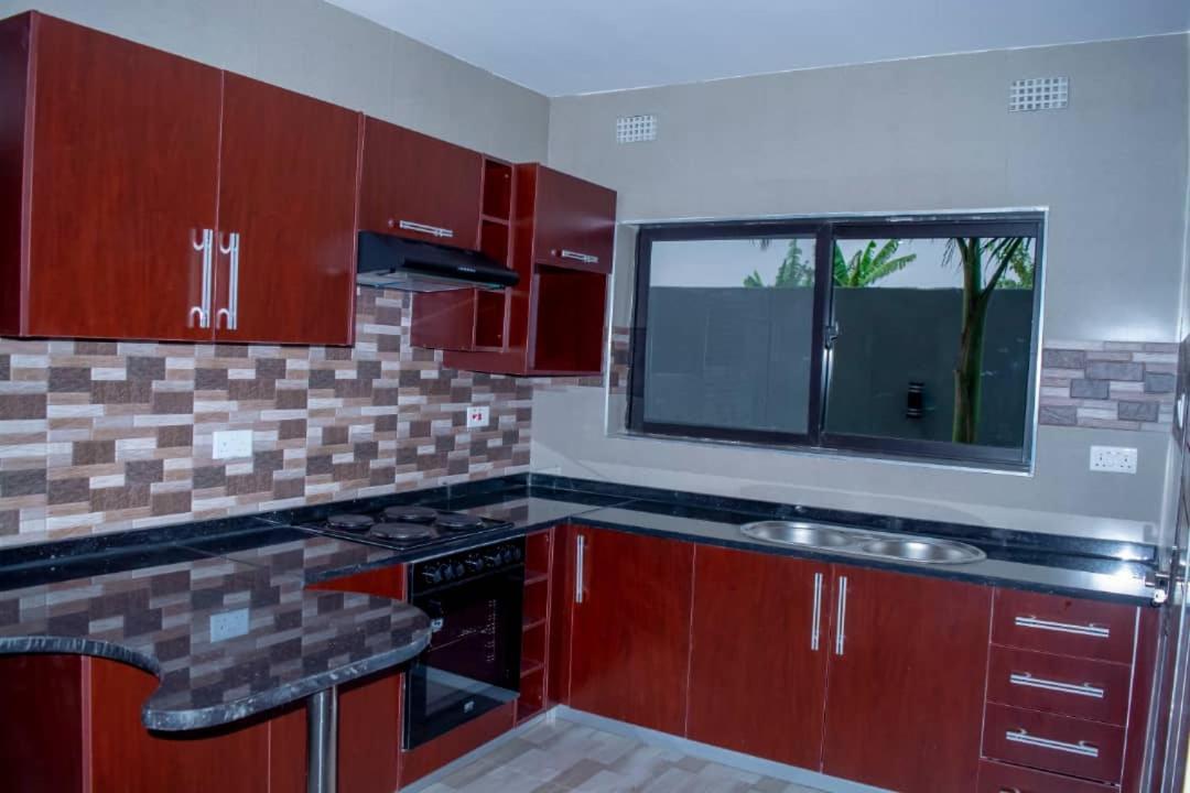 Royal Suites Apartments Lusaka Kültér fotó